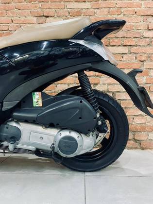 APRILIA SCARABEO 300 